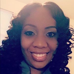 Meet your Posher, Reniesha